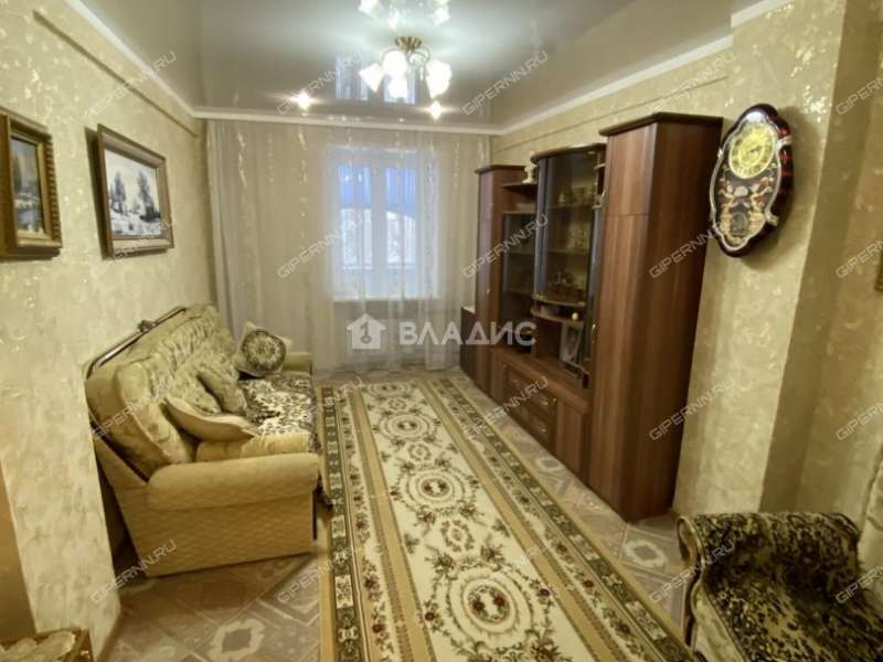 трёхкомнатная квартира на проспекте Чкалова дом 18 город Дзержинск