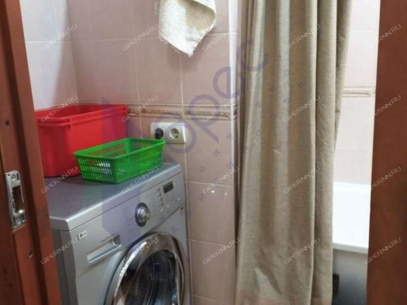 однокомнатная квартира на улице Ульянова дом 45