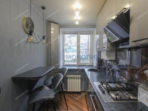 2-komnatnaya-ul-zalomova-d-11 фото