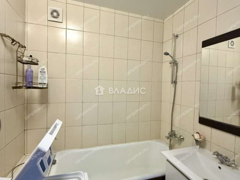 трёхкомнатная квартира на улице Максима Горького дом 152