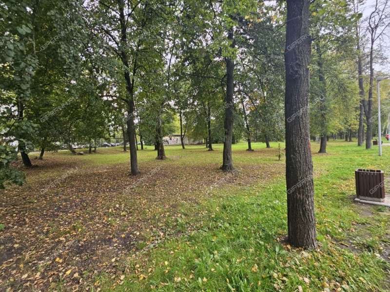 трёхкомнатная квартира на улице Мельникова дом 18